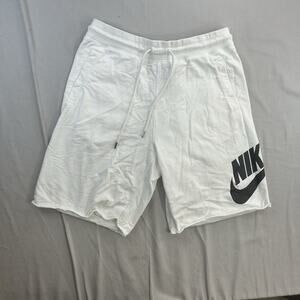 Nike Sportswear Club Men’s Big Swoosh Graphic Fleece Shorts Size Large White